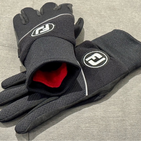 Footjoy NWOT Golf Winter Gloves - Men’s Size S - Picture 6 of 7